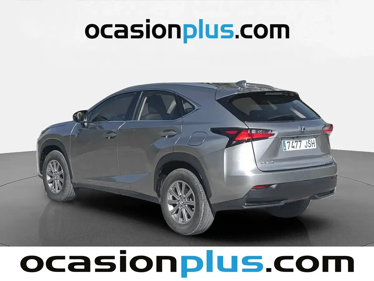 Usado Lexus NX300h 197 CV (144 kW) 2016 Gris plata SUV