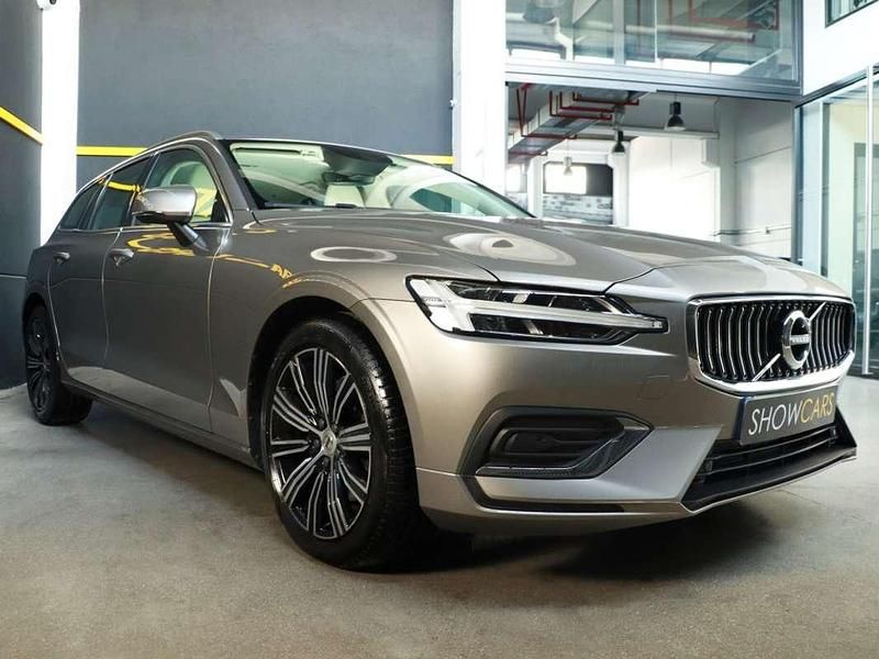 Usado Volvo V60 Inscription 197 CV (144 kW) 2022 Gris Familiar