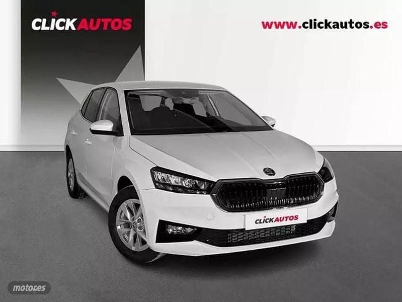 Usado Skoda Fabia Selection 115 CV (84 kW) 2025 Blanco Utilitario
