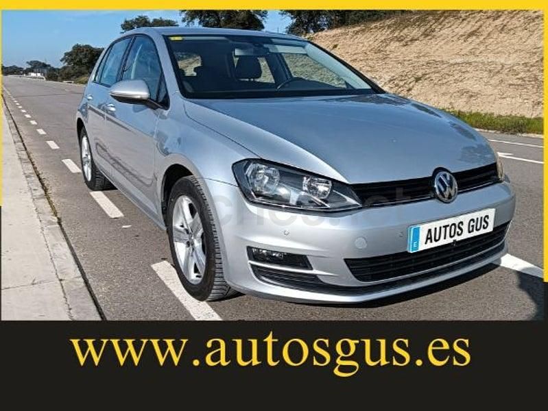 Usado VW Golf VII Advance 105 CV (77 kW) 2014 Gris / plata Berlina