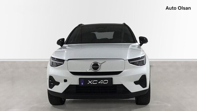 Usado Volvo XC40 Plus 175 kW (238 CV) 2023 Blanco SUV