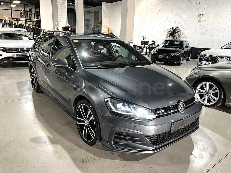 Usado VW Golf VII GTD 184 CV (135 kW) 2018 Gris / plata Familiar