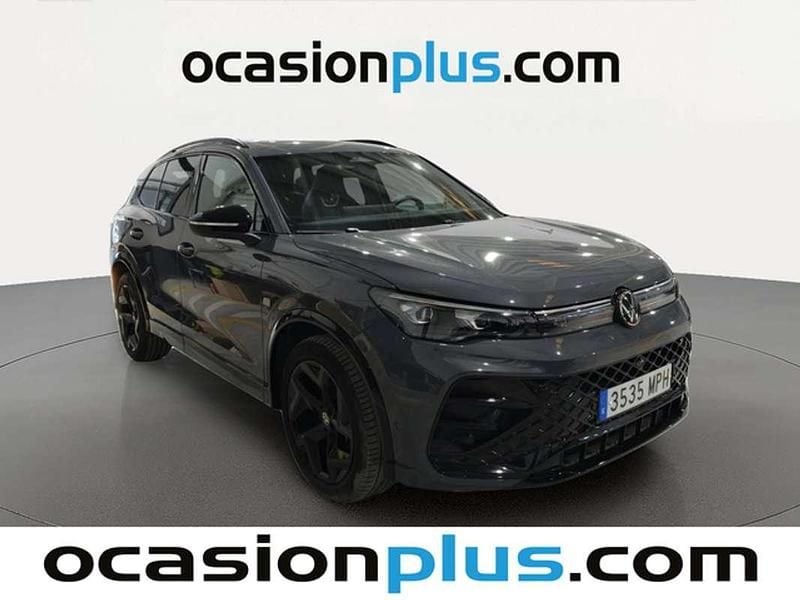 Usado VW Tiguan R-line 150 CV (110 kW) 2024 Gris SUV