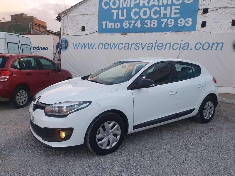 Blanco Usado 2014 Renault Mégane III LIMITED Utilitario | 7500 € (Precio justo) - Imagen 1/4