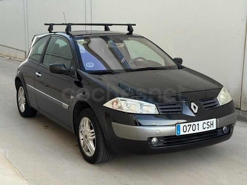 Usado Renault Mégane II Authentique 115 CV (84 kW) 2004 Negro Berlina