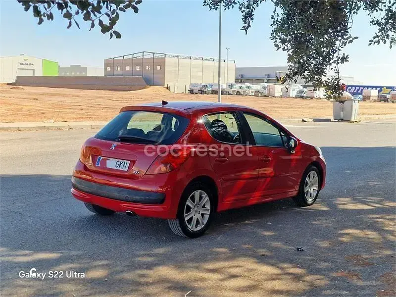 Usado Peugeot 207 Sport 110 CV (80 kW) 2009 Rojo Berlina