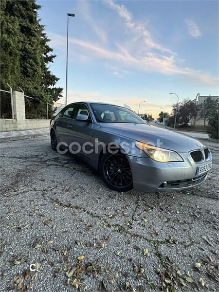Usado BMW 330 204 CV (150 kW) 2006 Gris / plata Berlina