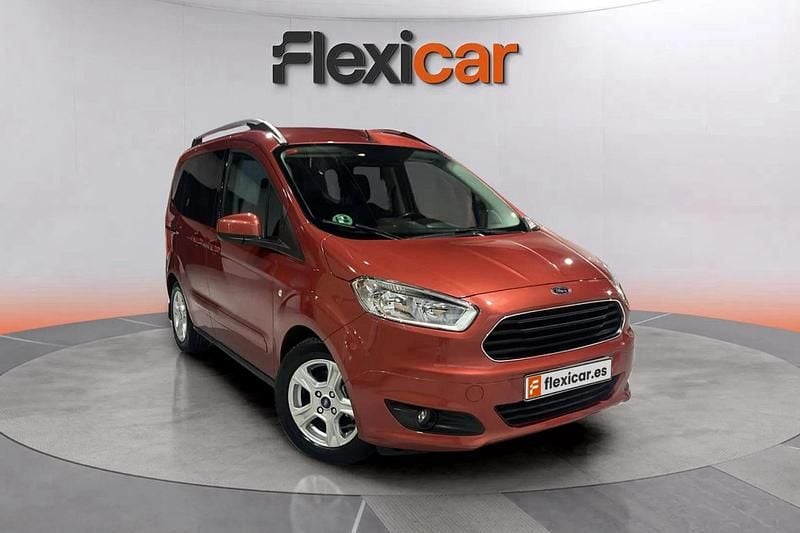 Granate Usado 2016 Ford Tourneo Courier Titanium Monovolumen | 11.390 € (Precio justo) - Imagen 1/4