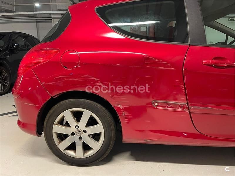 Usado Peugeot 308 Sport 120 CV (88 kW) 2009 Granate Berlina