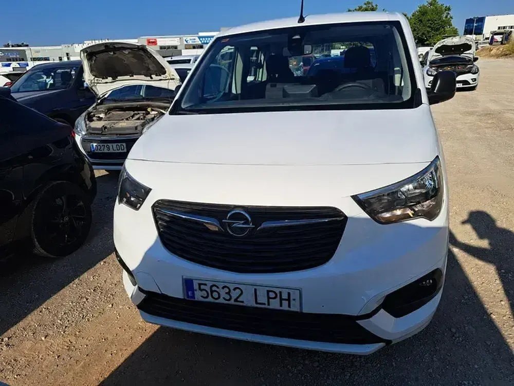 Usado Opel Combo 102 CV (75 kW) 2021 Blanco Monovolumen