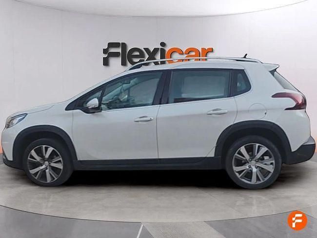 Usado Peugeot 2008 Allure 130 CV (95 kW) 2019 Blanco SUV