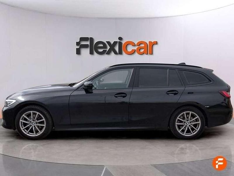 Usado BMW 318 150 CV (110 kW) 2022 Negro Familiar