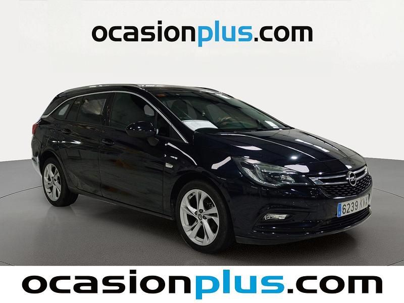 Usado Opel Astra Dynamic 125 CV (91 kW) 2019 Azul Familiar