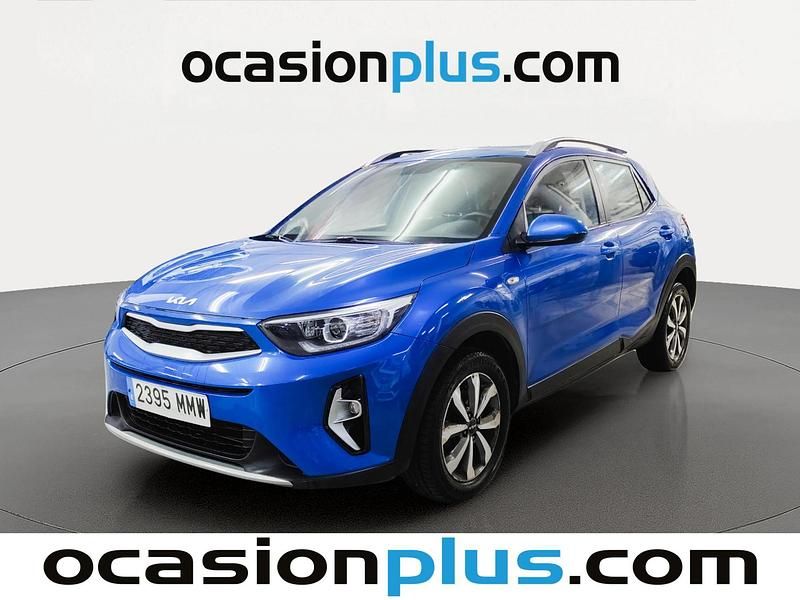 Azul Usado 2024 Kia Stonic SUV | 16.637 € (Un poco caro) - Imagen 1/4