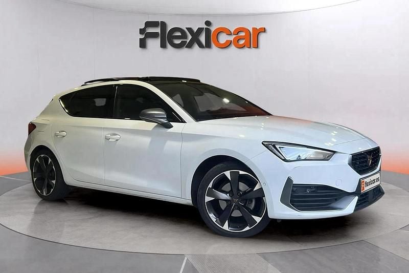 Blanco Usado 2024 Cupra Leon Berlina | 25.590 € (Buen precio) - Imagen 1/4