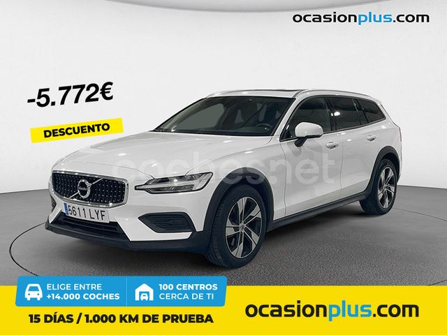 Blanco Usado 2022 Volvo V60 CC Familiar | 34.900 € (Precio justo) - Imagen 1/4