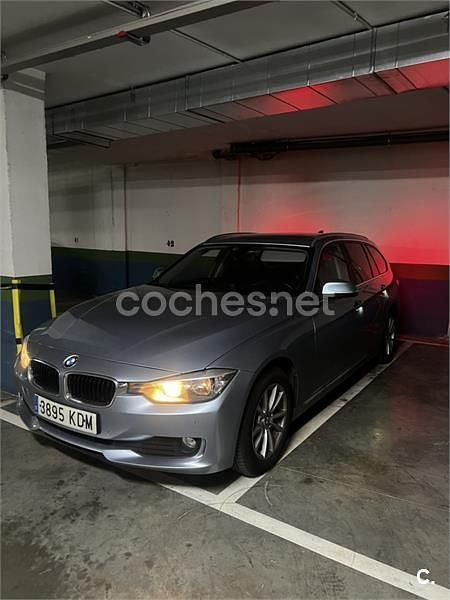 Azul Usado 2013 BMW 318 Familiar | 12.000 € (Caro) - Imagen 1/4