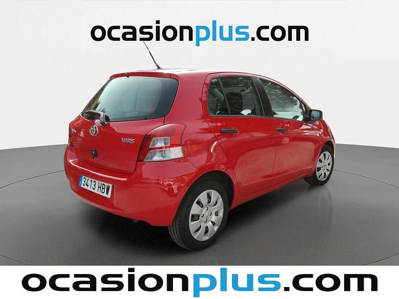 Usado Toyota Yaris Live 90 CV (66 kW) 2011 Rojo Utilitario
