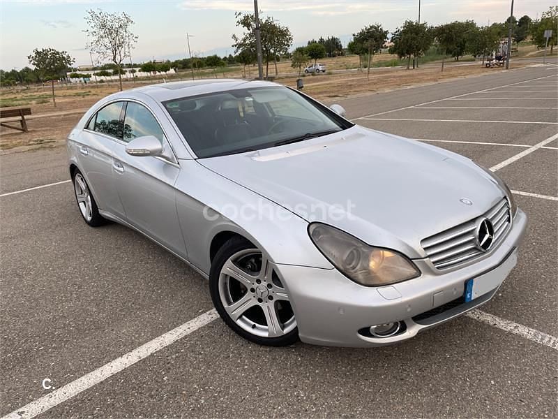 Usado Mercedes CLS320 224 CV (164 kW) 2006 Gris / plata Berlina