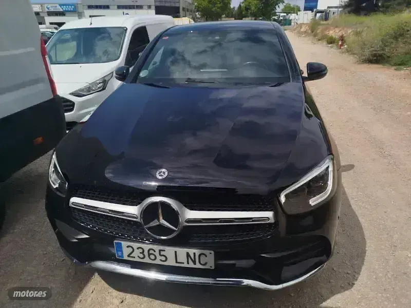 Usado Mercedes GLC220 194 CV (142 kW) 2021 Negro SUV