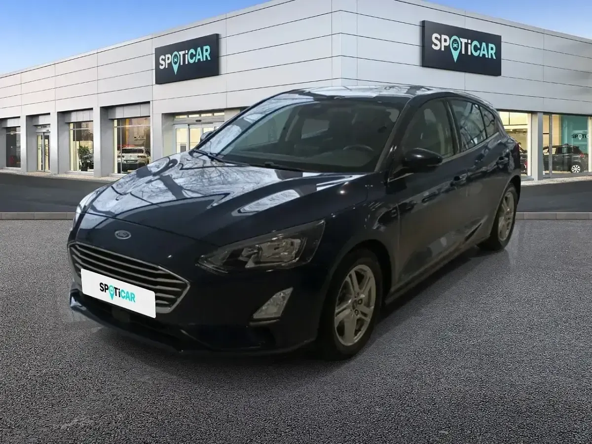 Begagnad Ford Focus Trend+ 95 HK (69 kW) 2020 Blå Sedan