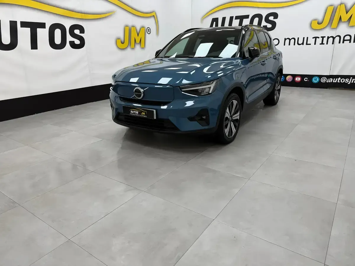 Usado Volvo XC40 Ultimate 169 kW (231 CV) 2022 Eléctrico SUV