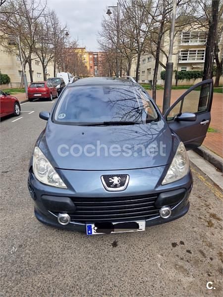 Usado Peugeot 307 136 CV (100 kW) 2006 Gris / plata Familiar