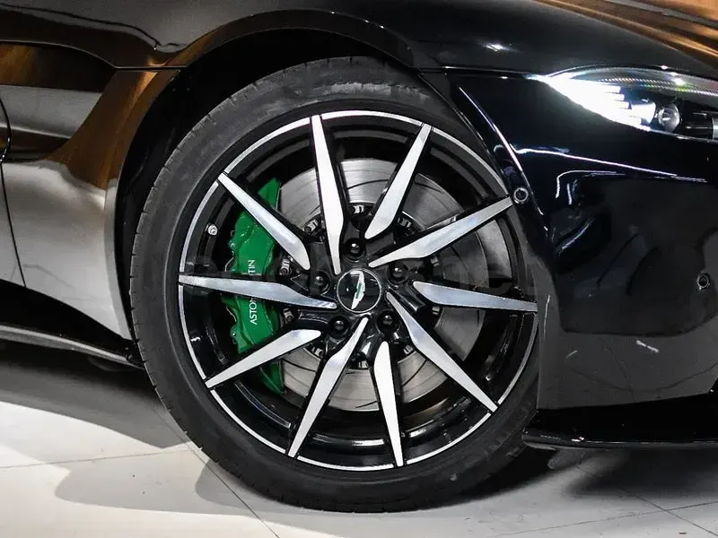 Usado Aston Martin V8 Vantage 510 CV (375 kW) 2019 Negro Coupe