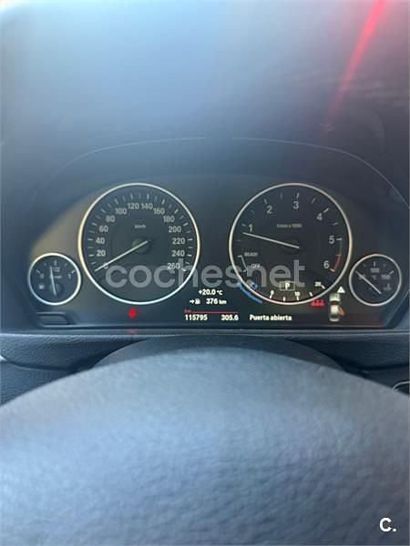 Usado BMW 318 150 CV (110 kW) 2016 Gris / plata Berlina