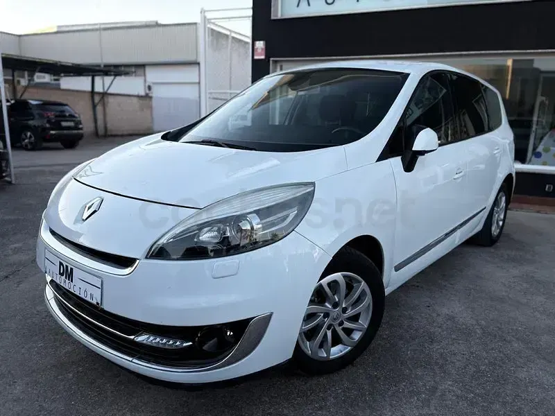 Usado Renault Scénic III Dynamique 110 CV (80 kW) 2012 Blanco Monovolumen