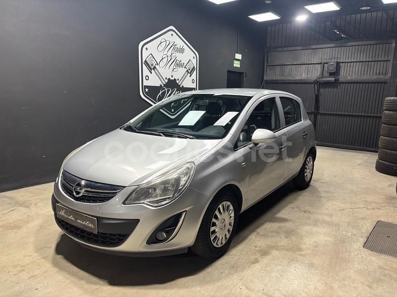 Gris / plata Usado 2012 Opel Corsa Selective Berlina | 5490 € (Precio justo) - Imagen 1/4