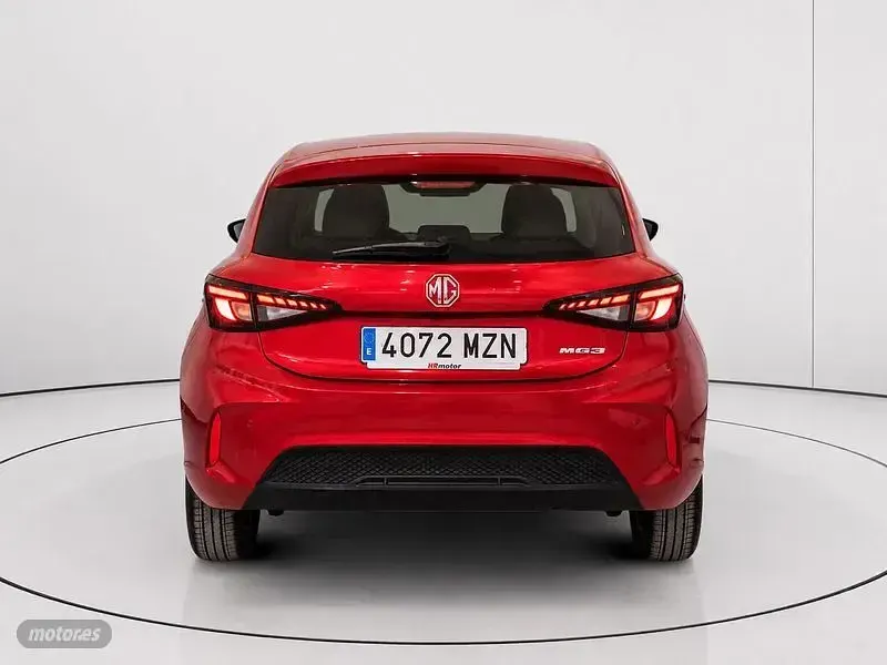 Usado MG MG3 116 CV (85 kW) 2025 Rojo Utilitario