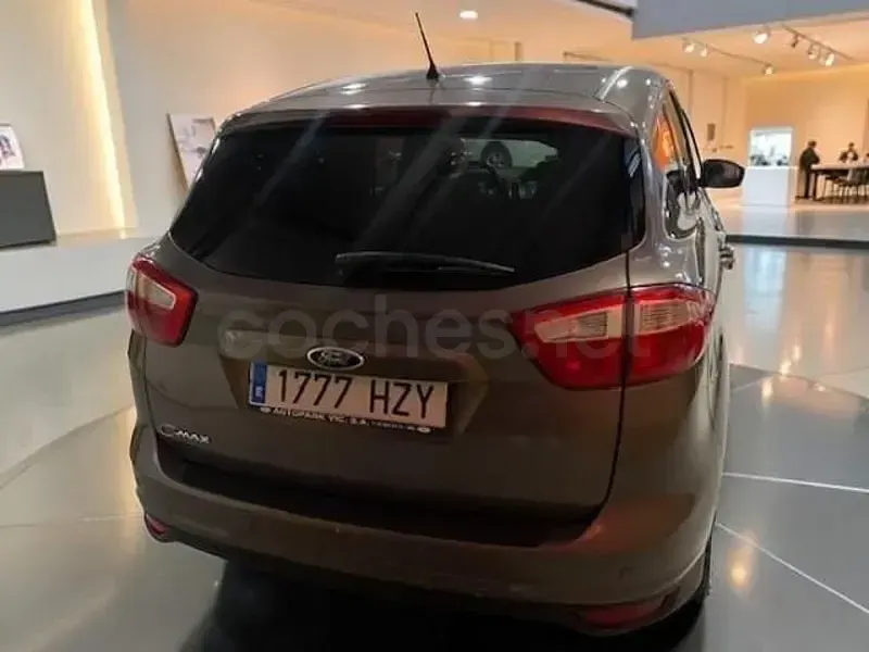 Usado Ford C-MAX Titanium 115 CV (84 kW) 2014 Marrón Monovolumen