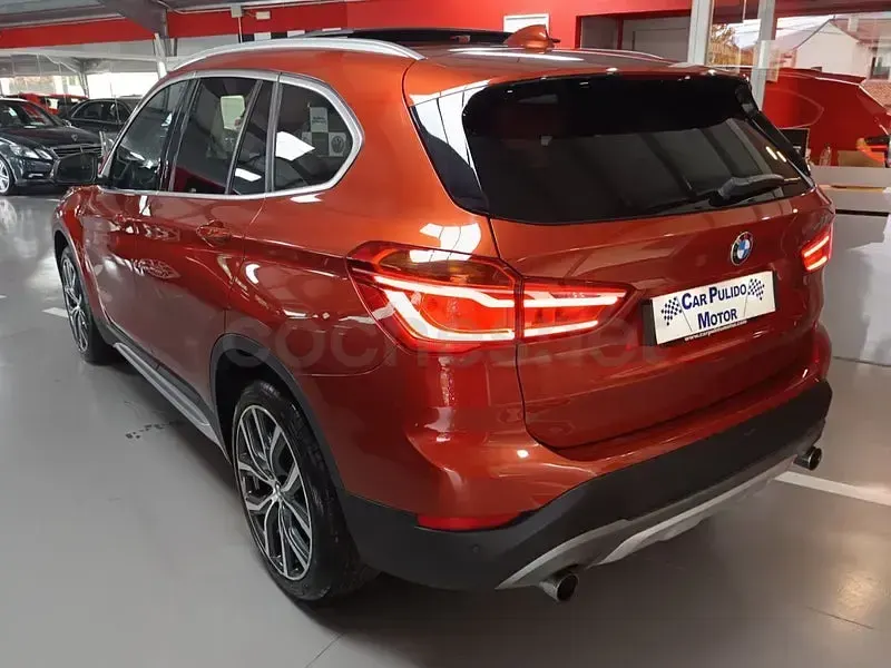 Usado BMW X1 Comfort Edition 190 CV (139 kW) 2017 Rojo SUV