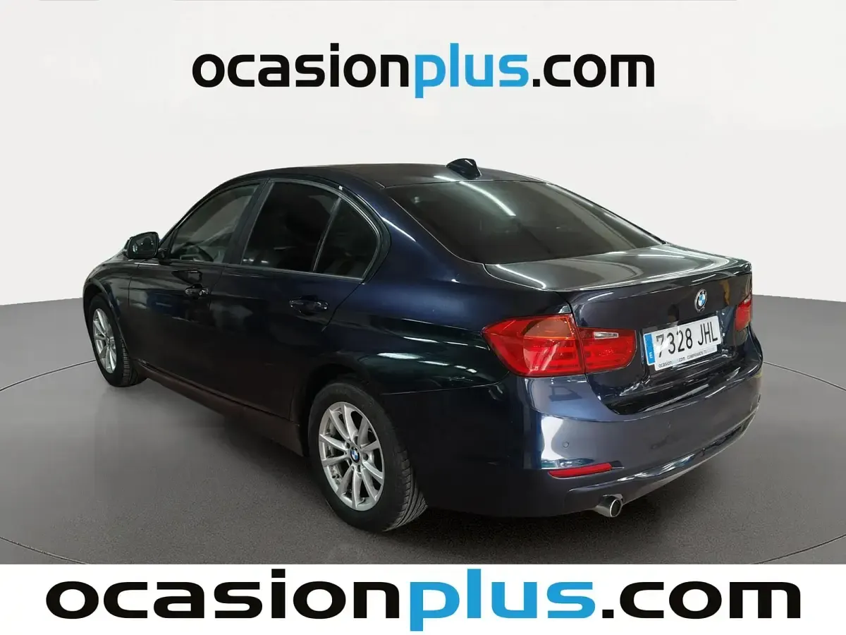 Używany BMW 320 184 KM (135 kW) 2015 Niebieski Sedan/Limuzyna