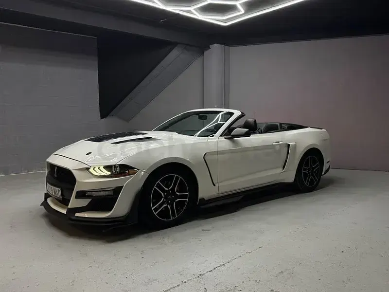 Usado Ford Mustang Convertible 291 CV (214 kW) 2020 Blanco Descapotable