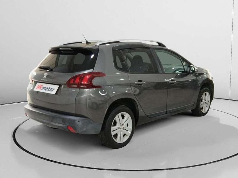 Usado Peugeot 2008 Style 111 CV (81 kW) 2016 Gris SUV