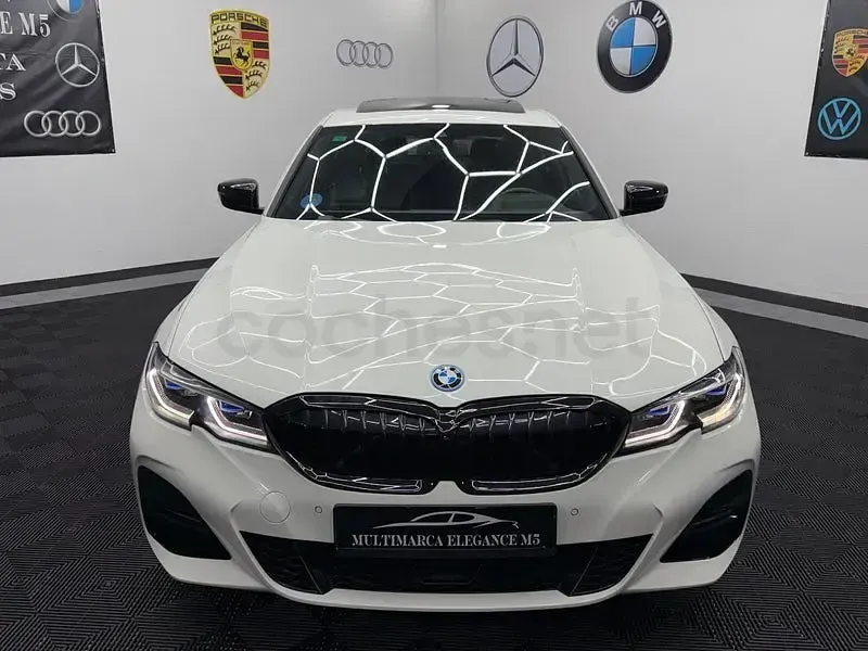 Usado BMW 330e Comfort Edition 292 CV (214 kW) 2022 Blanco Berlina