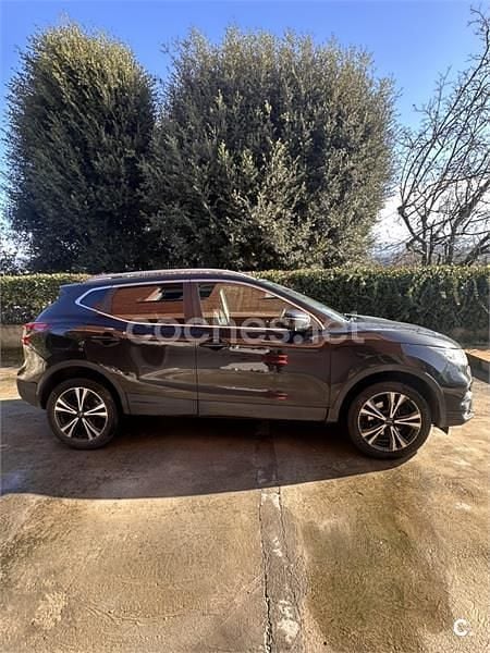 Usado Nissan Qashqai N-Connecta 115 CV (84 kW) 2018 Negro SUV