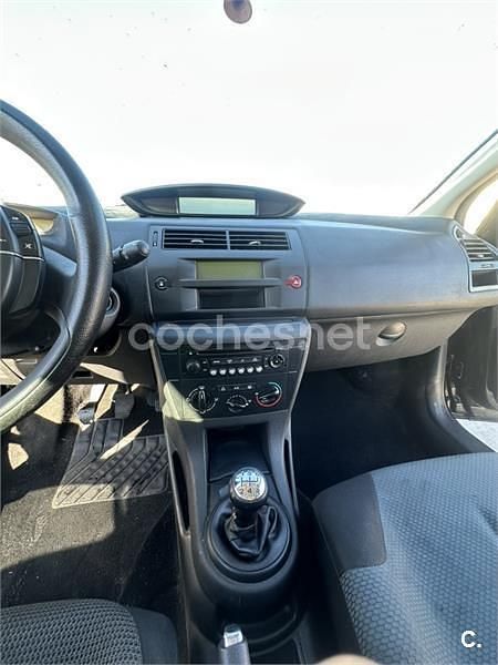 Usado Citroën C4 90 CV (66 kW) 2006 Negro Berlina