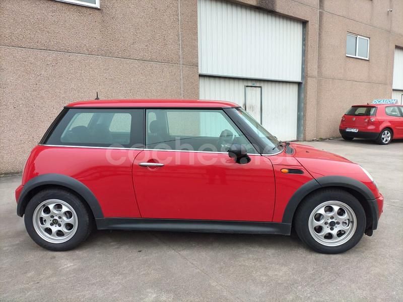 Usado Mini One D 75 CV (55 kW) 2004 Rojo Utilitario