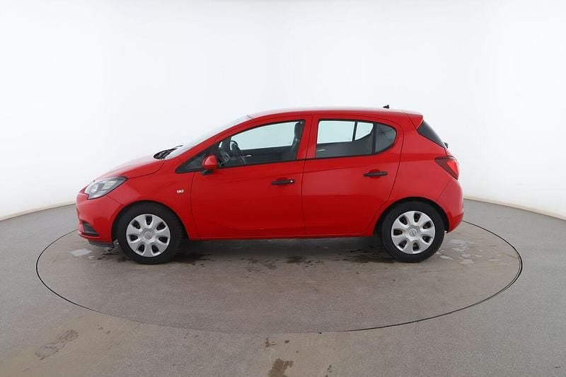 Usado Opel Corsa Expression 75 CV (55 kW) 2016 Rojo Utilitario