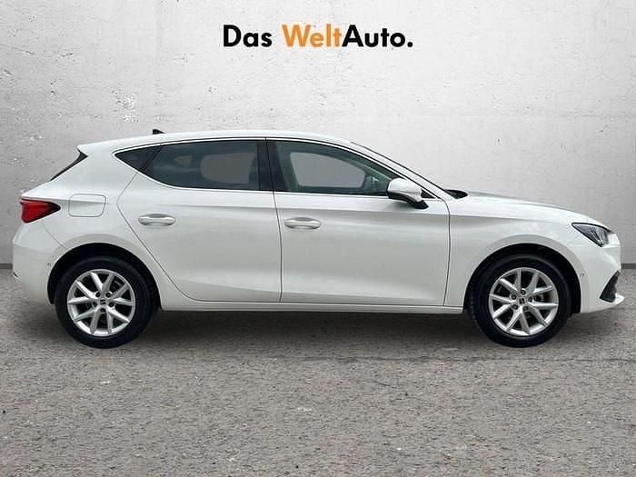 Usado Seat Leon Style 116 CV (85 kW) 2025 Blanco Berlina