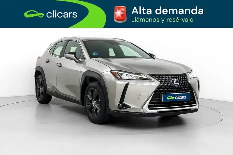 Usado Lexus UX Business Edition 184 CV (135 kW) 2019 Gris / plata SUV