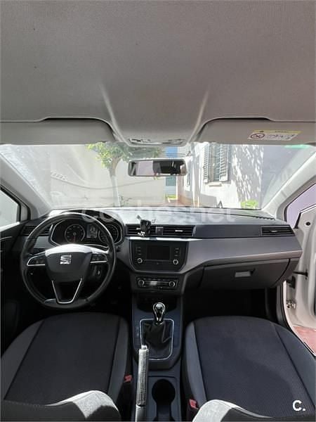 Usado Seat Ibiza Reference 95 CV (69 kW) 2017 Blanco Berlina