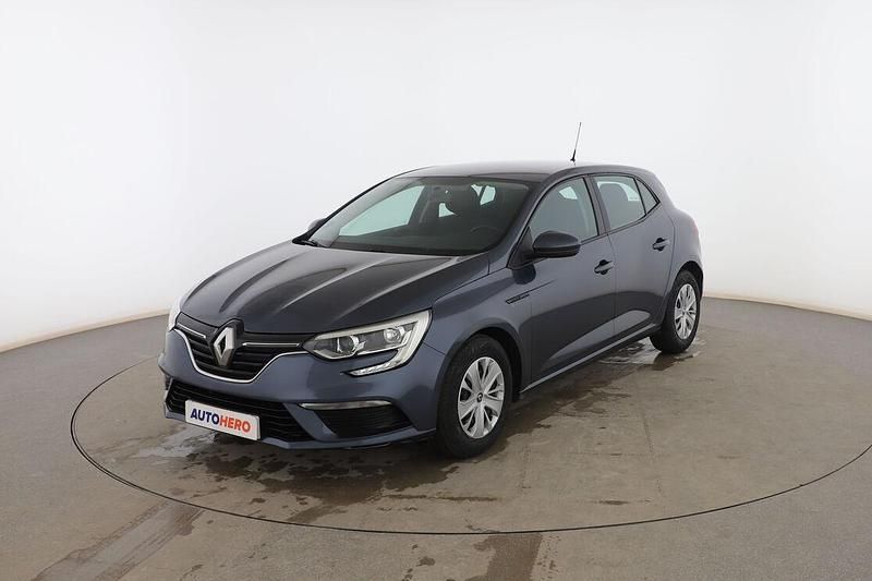 Usado Renault Mégane IV Life 90 CV (66 kW) 2017 Gris Utilitario