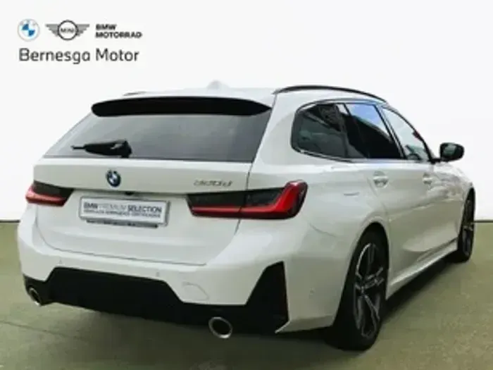 Usado BMW 320 Comfort Edition 190 CV (139 kW) 2025 Alpinweiß (sólido) Familiar