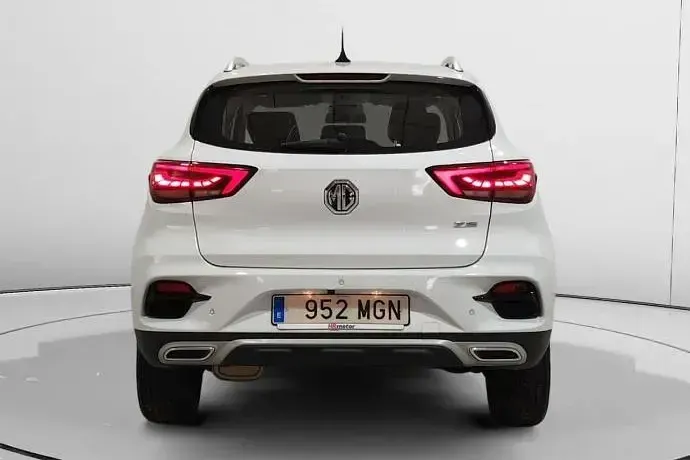 Usado MG ZS Luxury 106 CV (77 kW) 2023 SUV