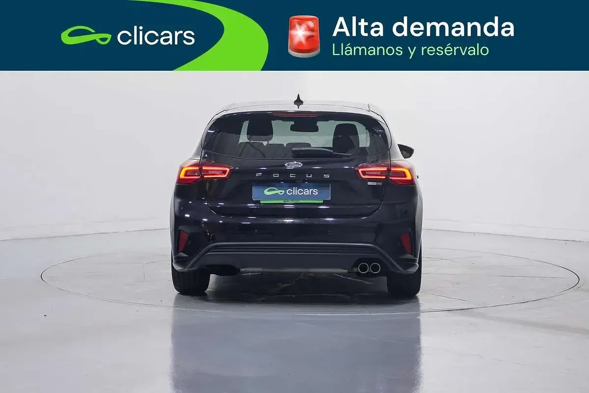 Usado Ford Focus ST-Line 155 CV (114 kW) 2023 Negro Utilitario