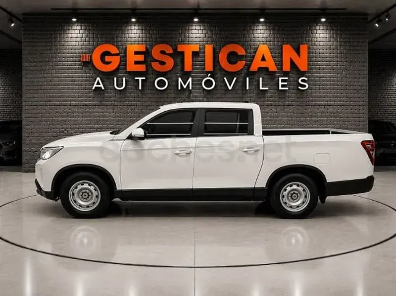 Usado SsangYong Musso 202 CV (148 kW) 2023 Blanco Pickup/Camioneta